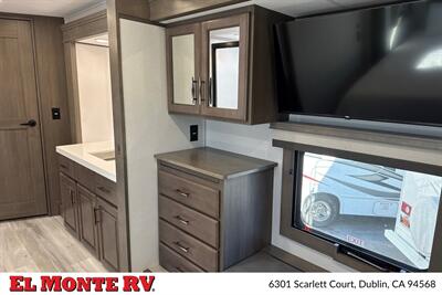 2025 Grand Design Solitude 417KB   - Photo 32 - Dublin, CA 94568