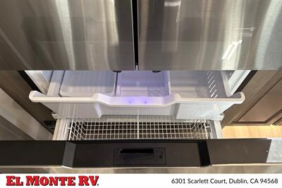 2025 Grand Design Solitude 417KB   - Photo 21 - Dublin, CA 94568