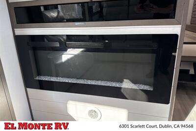 2025 Grand Design Solitude 417KB   - Photo 38 - Dublin, CA 94568