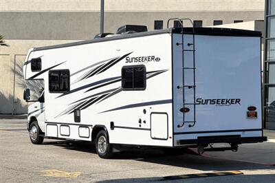 2024 Forest River Sunseeker 2950LE   - Photo 6 - Santa Fe Springs, CA 90670