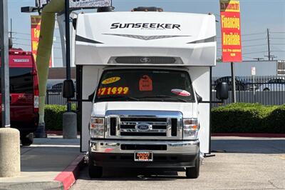 2024 Forest River Sunseeker 2950LE   - Photo 9 - Santa Fe Springs, CA 90670