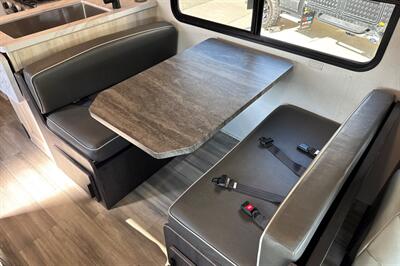 2024 Forest River Sunseeker 2950LE   - Photo 14 - Santa Fe Springs, CA 90670