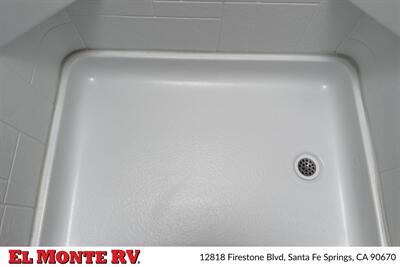 2024 Forest River Sunseeker 2150SLE   - Photo 31 - Santa Fe Springs, CA 90670