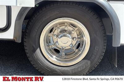 2024 Forest River Sunseeker 2150SLE   - Photo 49 - Santa Fe Springs, CA 90670