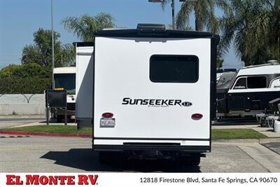 2024 Forest River Sunseeker 2150SLE   - Photo 4 - Santa Fe Springs, CA 90670