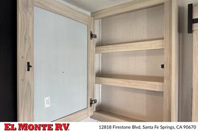2024 Forest River Sunseeker 2150SLE   - Photo 28 - Santa Fe Springs, CA 90670