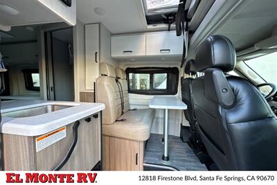 2024 Thor Dazzle 2AB   - Photo 11 - Santa Fe Springs, CA 90670