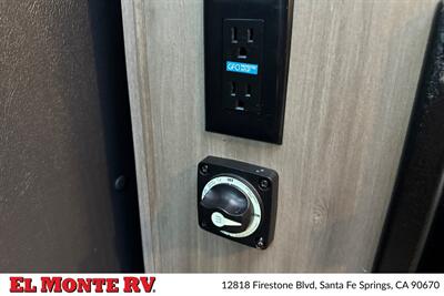 2024 Thor Dazzle 2AB   - Photo 32 - Santa Fe Springs, CA 90670