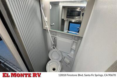 2024 Thor Dazzle 2AB   - Photo 24 - Santa Fe Springs, CA 90670