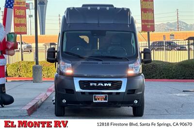 2024 Thor Dazzle 2AB   - Photo 9 - Santa Fe Springs, CA 90670