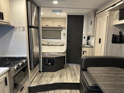 2024 Forest River Sunseeker 2150SLE   - Photo 7 - Las Vegas, NV 89121