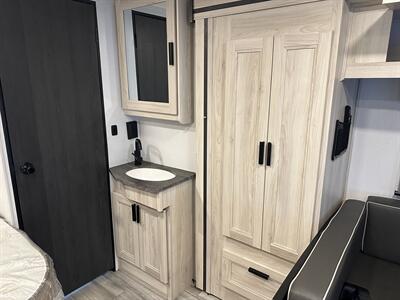 2024 Forest River Sunseeker 2150SLE   - Photo 13 - Las Vegas, NV 89121