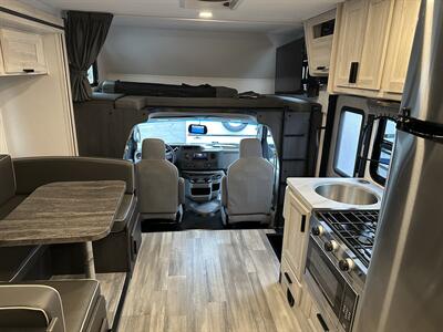 2024 Forest River Sunseeker 2150SLE   - Photo 8 - Las Vegas, NV 89121