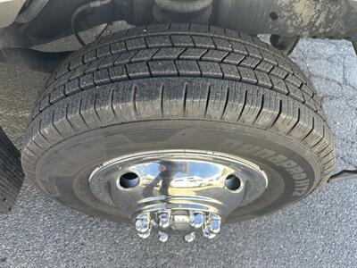 2024 Forest River Sunseeker 2550DSLE   - Photo 6 - Santa Fe Springs, CA 90670