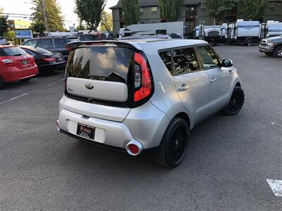 2015 Kia Soul LX Plus   - Photo 5 - Tualatin, OR 97062