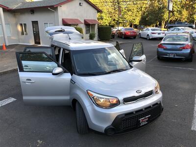 2015 Kia Soul LX Plus   - Photo 9 - Tualatin, OR 97062