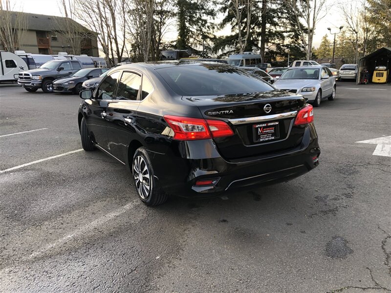 2019 Nissan Sentra S   - Photo 3 - Tualatin, OR 97062