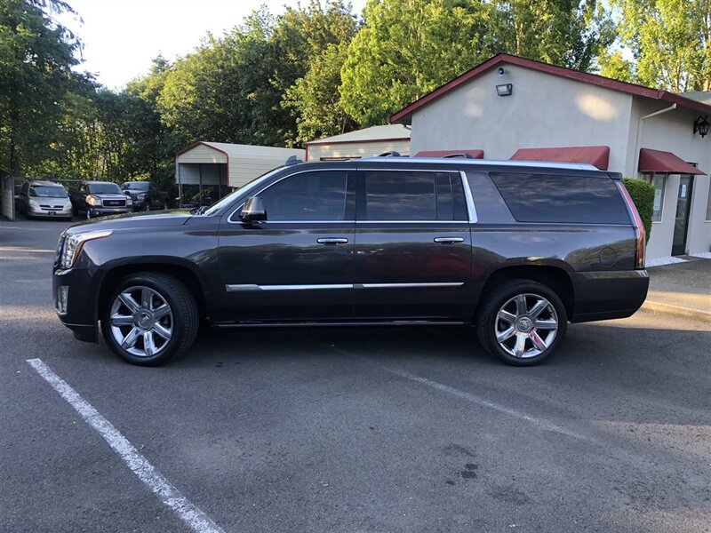 2015 Cadillac Escalade ESV Premium   - Photo 2 - Tualatin, OR 97062