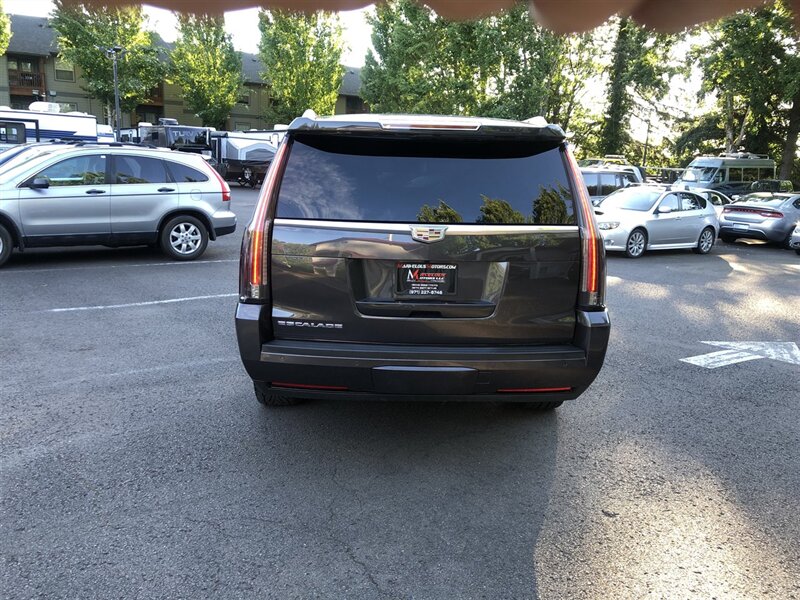 2015 Cadillac Escalade ESV Premium   - Photo 4 - Tualatin, OR 97062