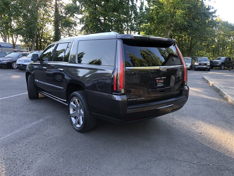 2015 Cadillac Escalade ESV Premium   - Photo 3 - Tualatin, OR 97062