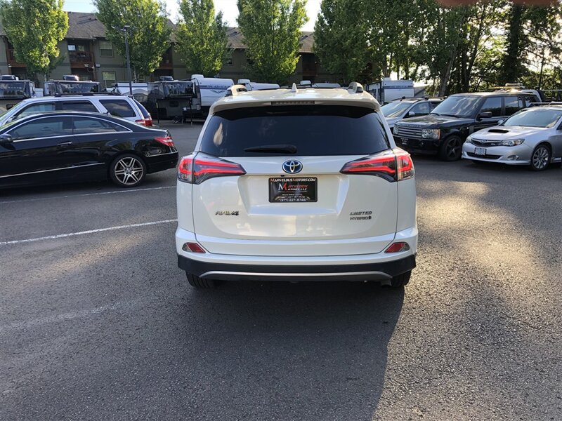 2017 Toyota RAV4 Hybrid Limited   - Photo 4 - Tualatin, OR 97062