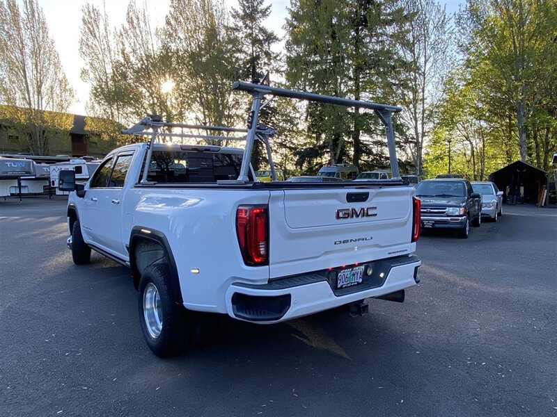 2021 GMC Sierra 3500 Denali   - Photo 3 - Tualatin, OR 97062