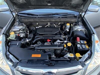 2010 Subaru Outback 2.5i Premium   - Photo 20 - Tualatin, OR 97062