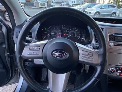 2010 Subaru Outback 2.5i Premium   - Photo 13 - Tualatin, OR 97062