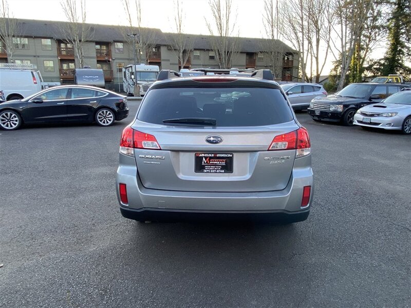 2010 Subaru Outback 2.5i Premium   - Photo 4 - Tualatin, OR 97062