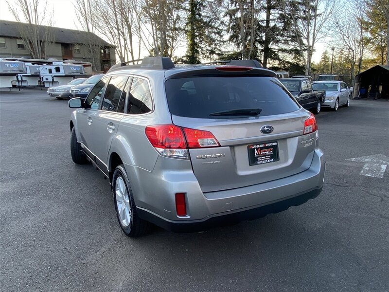 2010 Subaru Outback 2.5i Premium   - Photo 3 - Tualatin, OR 97062