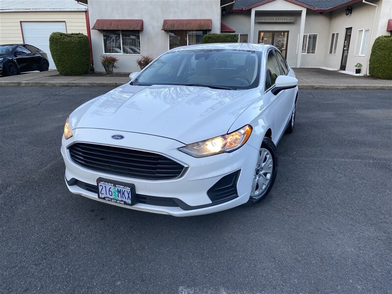2020 Ford Fusion S   - Photo 1 - Tualatin, OR 97062