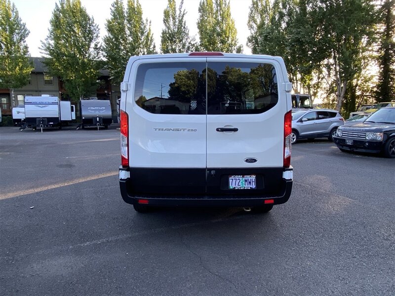 2019 Ford Transit 250 - Photo 4 - Tualatin, OR 97062