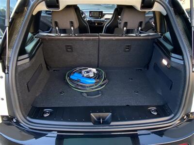 2014 BMW i3   - Photo 17 - Tualatin, OR 97062
