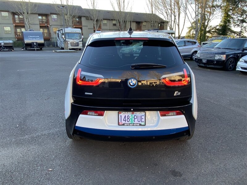 2014 BMW i3   - Photo 4 - Tualatin, OR 97062