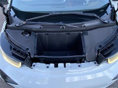 2014 BMW i3   - Photo 22 - Tualatin, OR 97062