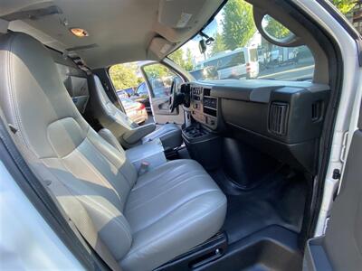 2015 Chevrolet Express 2500   - Photo 18 - Tualatin, OR 97062