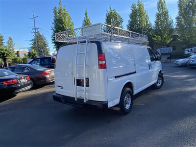 2015 Chevrolet Express 2500   - Photo 5 - Tualatin, OR 97062