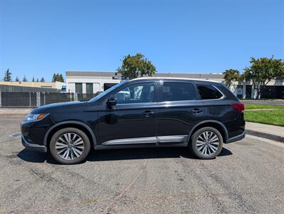 2019 Mitsubishi Outlander SEL   - Photo 2 - Sacramento, CA 95823