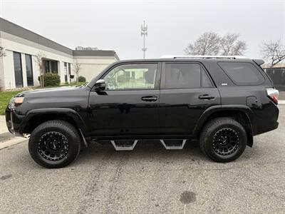 2017 Toyota 4Runner SR5 - Photo 2 - Sacramento, CA 95823