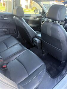 2019 Honda Civic Touring - Photo 11 - Sacramento, CA 95823
