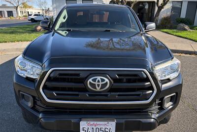 2018 Toyota Tacoma SR5   - Photo 8 - Sacramento, CA 95823