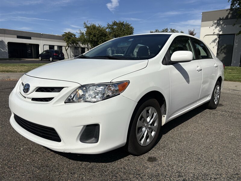 2011 Toyota Corolla LE  