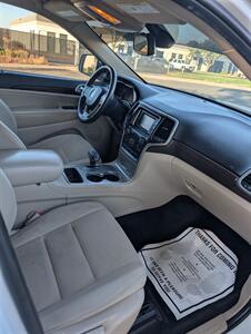 2015 Jeep Grand Cherokee Laredo   - Photo 12 - Sacramento, CA 95823