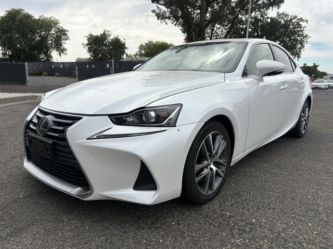 2018 Lexus IS 300   - Photo 1 - Sacramento, CA 95823