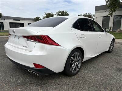 2018 Lexus IS 300 - Photo 5 - Sacramento, CA 95823