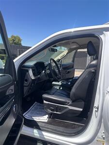 2022 Ford Expedition MAX XLT   - Photo 8 - Sacramento, CA 95823