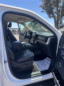 2022 Ford Expedition MAX XLT   - Photo 11 - Sacramento, CA 95823