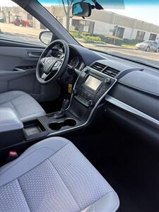 2015 Toyota Camry SE - Photo 12 - Sacramento, CA 95823