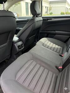 2017 Ford Fusion SE   - Photo 9 - Sacramento, CA 95823