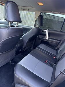 2021 Toyota 4Runner SR5 Premium   - Photo 10 - Sacramento, CA 95823